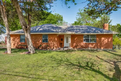 3843 Holliday Rd, Dallas, TX 75224