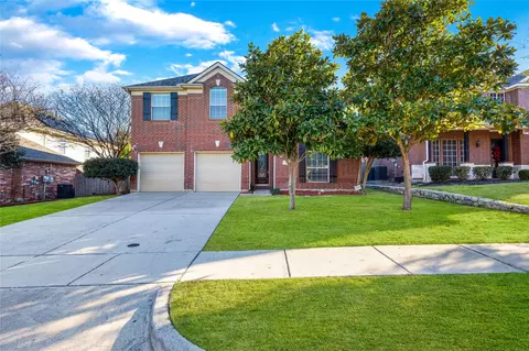 343 Gotland Dr, Grand Prairie, TX 75052