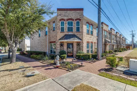 301 S Kealy Ave, Lewisville, TX 75057