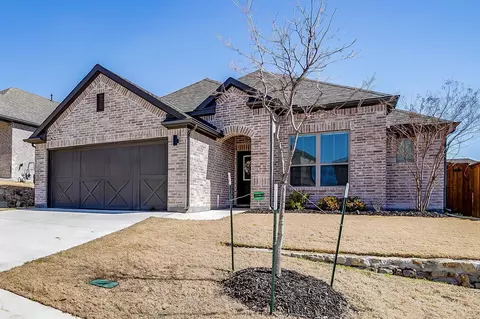 5605 Summit Creek Rd, Fort Worth, TX 76126