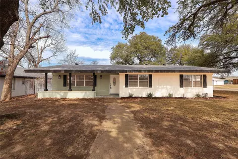 501 W Ridgewood, Garland, TX 75041