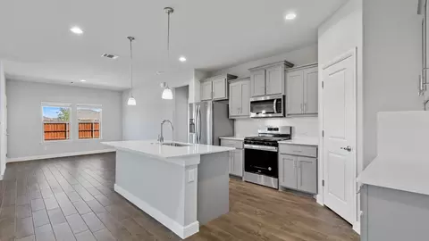 1237 Boulder Dr, Cedar Hill, TX 75104 photo 3