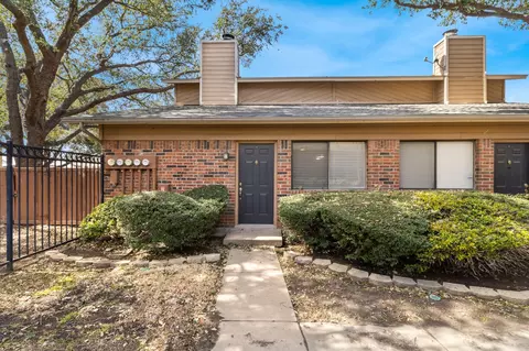 5759 Cedar Creek Dr, Benbrook, TX 76109