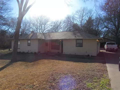 75 Hickory Dr, Pottsboro, TX 75076