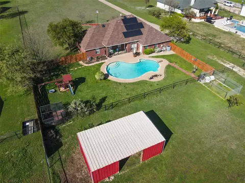 2830 Skinner Rd, Midlothian, TX 76065