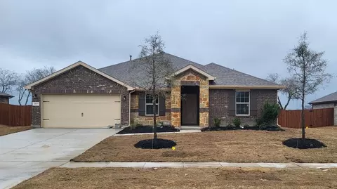 2001 Greenfield Dr, Cedar Hill, TX 75104