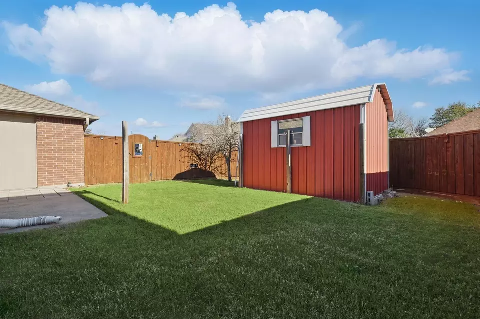 Exterior - 5948 Madison Dr, The Colony, TX 75056 photo 5 of 5