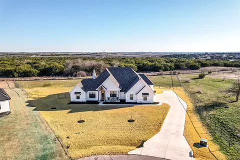 6004 Downhill Ct, Weatherford, TX 76087