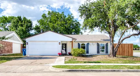 5333 Young Dr, The Colony, TX 75056