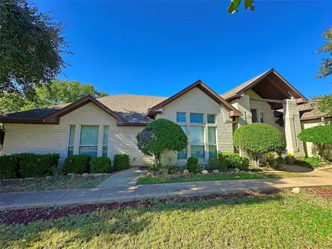 10015 Crestridge Dr, Whitney, TX 76692
