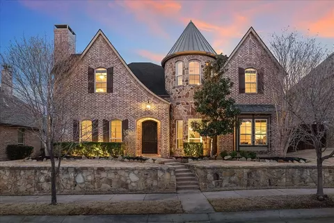 529 Lavaine Ln, The Colony, TX 75056