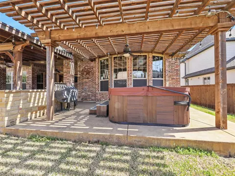 Exterior - 741 Butchart Dr, Prosper, TX 75078 photo 4 of 11