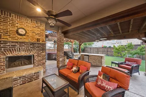 Exterior - 741 Butchart Dr, Prosper, TX 75078 photo 3 of 11