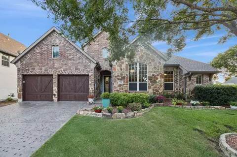 Exterior - 741 Butchart Dr, Prosper, TX 75078 photo 5 of 11
