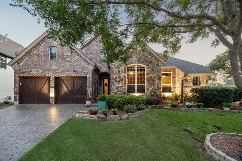 Exterior - 741 Butchart Dr, Prosper, TX 75078 photo 8 of 11
