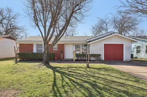 1910 Ridgewood St, Irving, TX 75062