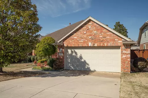1913 Ainsley Ct, Corinth, TX 76210