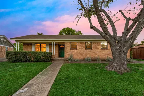 5653 Meadowick Ln, Dallas, TX 75227