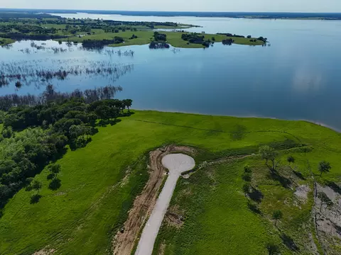 437 Harborside Ter, Windom, TX 75492 photo 4