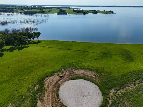 437 Harborside Ter, Windom, TX 75492 photo 3