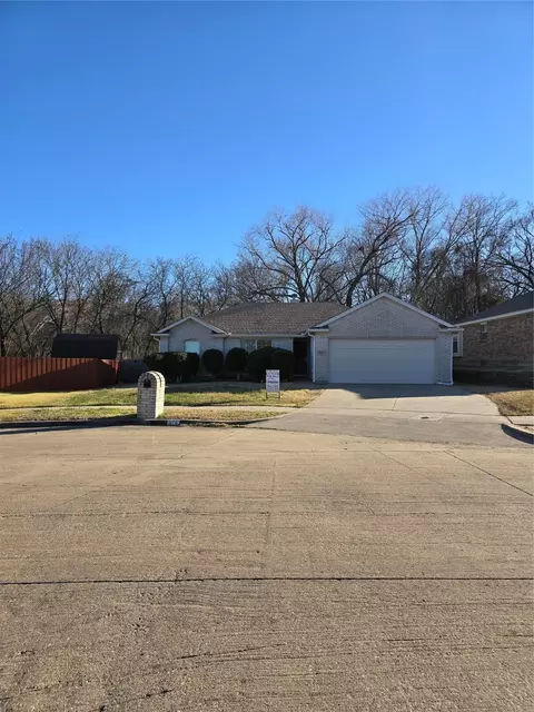 614 Arnold Ln, Midlothian, TX 76065
