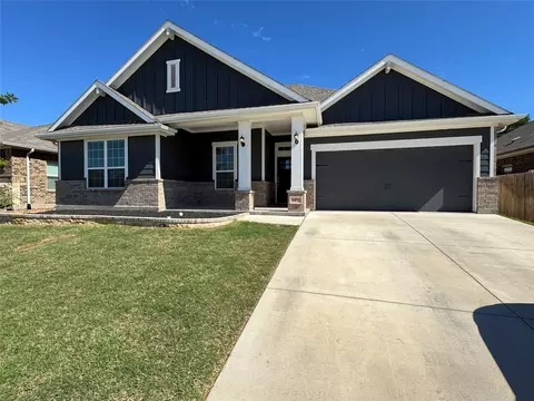 1433 Eagle Nest Dr, Pelican Bay, TX 76020