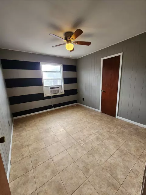 103 S 6th St, Bangs, TX 76823 photo 8
