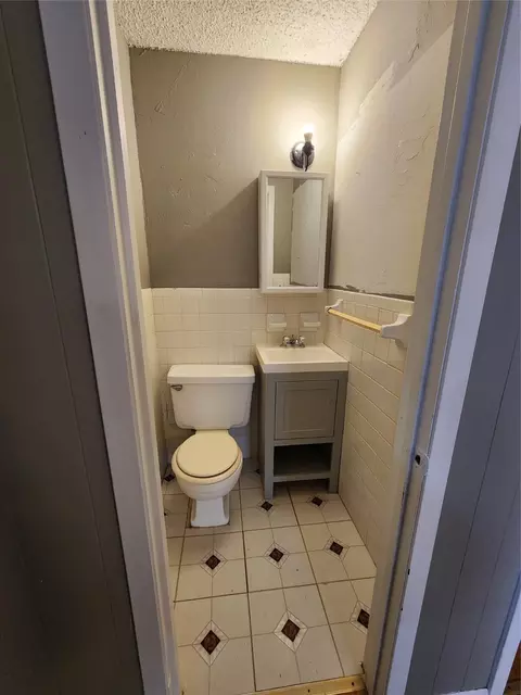 103 S 6th St, Bangs, TX 76823 photo 6