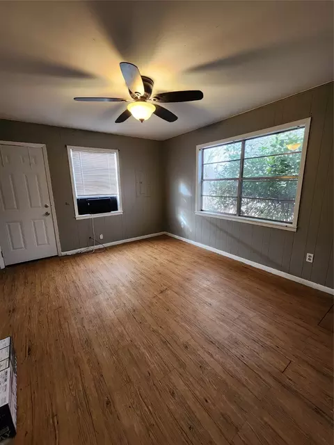 103 S 6th St, Bangs, TX 76823 photo 5