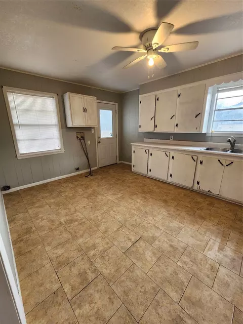 103 S 6th St, Bangs, TX 76823 photo 10