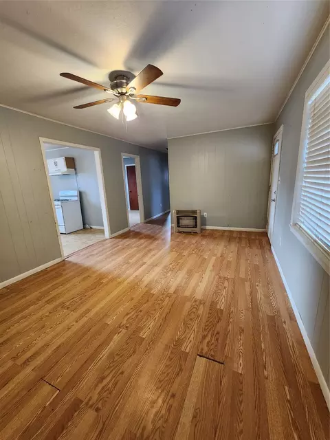 103 S 6th St, Bangs, TX 76823 photo 3