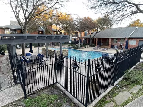 18333 Roehampton Dr #327, Dallas, TX 75252