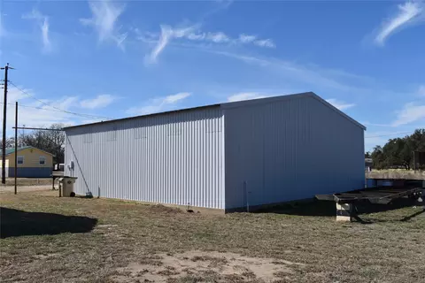1104 Gantt St, Bangs, TX 76823 photo 13