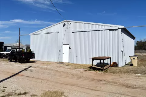 1104 Gantt St, Bangs, TX 76823 photo 12