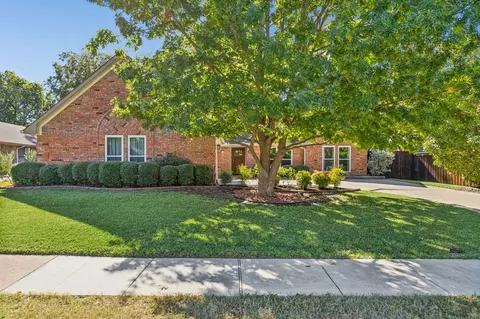 2402 Elmhurst St, Rowlett, TX 75088