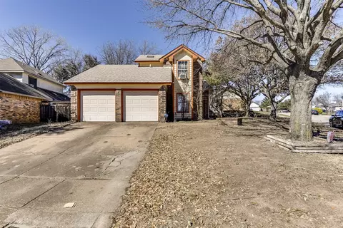 6349 Rockhaven Dr, Fort Worth, TX 76179