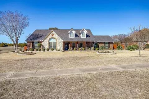 109 Hidden Creek Ln, Red Oak, TX 75154