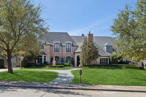 6617 Forest Creek Dr, Dallas, TX 75230