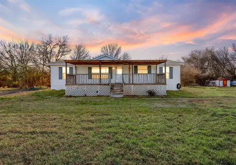6002 Moose Dr, Granbury, TX 76048