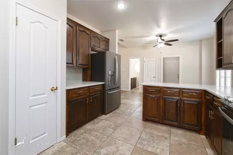 31 Pinehurst St, Abilene, TX 79606 photo 11