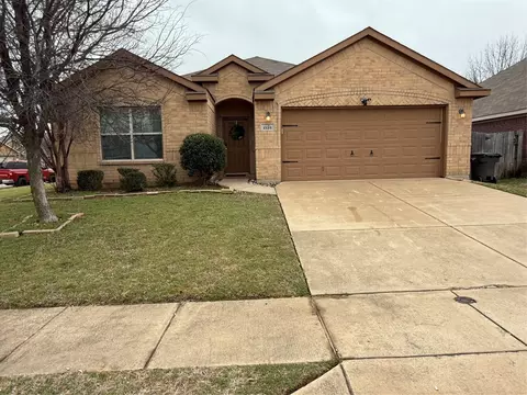 1128 Manhassett Ct, Fort Worth, TX 76140