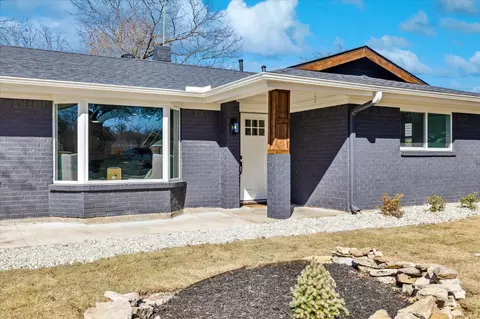7024 Pinon St, Fort Worth, TX 76116