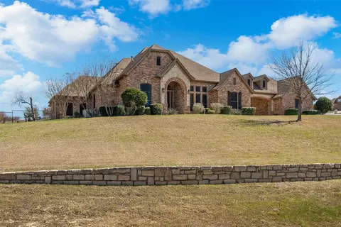 3737 S Lighthouse Hill Ln, Fort Worth, TX 76179