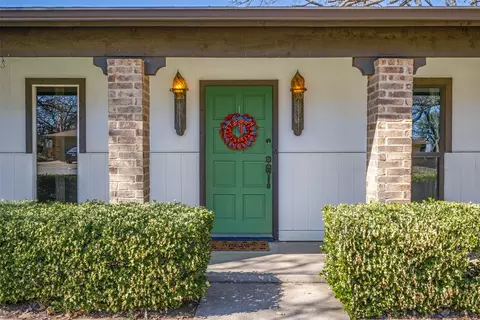 2414 Jacqueline Dr, Denton, TX 76205