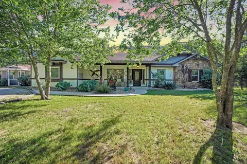 700 Green Tree Dr, Weatherford, TX 76087