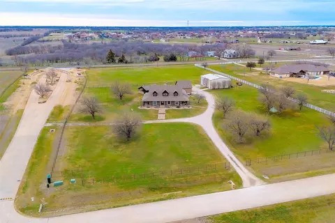 12450 Cartwright Trl, Ponder, TX 76259