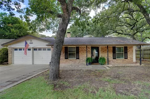 1717 Boston Ave, Bridgeport, TX 76426
