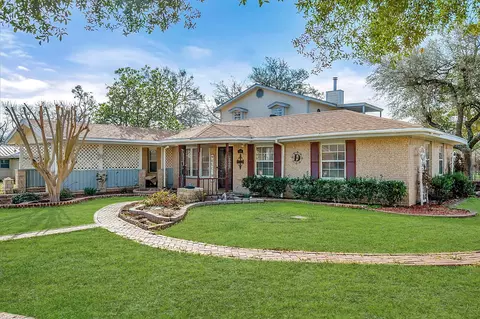 1308 Tamarisk Dr, Mexia, TX 76667