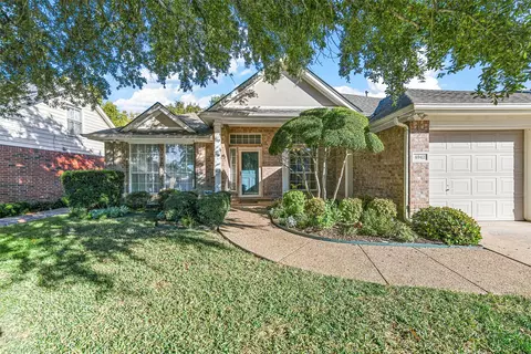 6942 Mesa Dr, Fort Worth, TX 76132