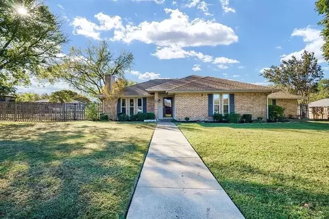 301 Shepards Hill Dr, Rockwall, TX 75087